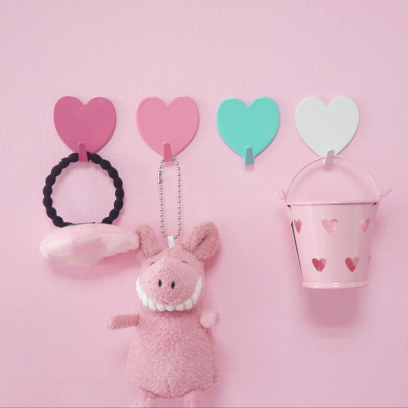 Kitchen Baking Gifts - Self-Adhesive Wall Hooks Punch-Free Color Heart-shaped